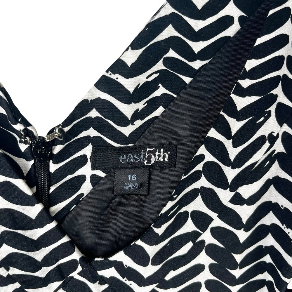 East 5th Fit‎ & Flare Dress Black White Sleeveless V-Neck Size 16 Career Cotton - Picture 3 of 9